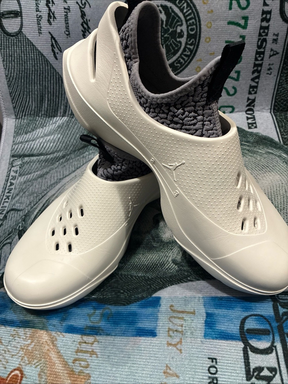 Jordan Men’s Slip-On Sandals in Cream with Gray Knit Liner